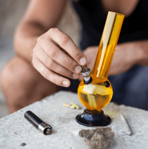 How to use a bong